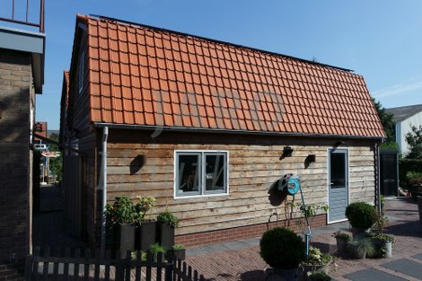  Zijde van de garage in Bergambacht 