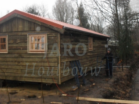 Werkzaamheden aan de recreatiewoning in Vierhouten 