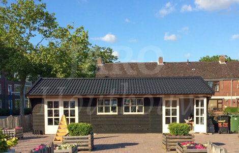 Bijgebouw in de straat als buurtgebouw