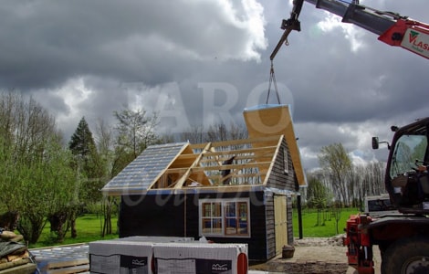 Snel bouwen doordat alles prefab uit eigen fabriek komt