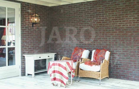 Een exclusieve veranda van hout met unieke details