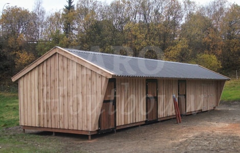 Houten paardenstal in Luxemburg