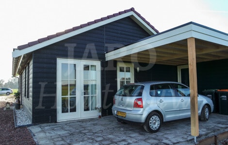 Mantelzorgwoning met carport voor de auto