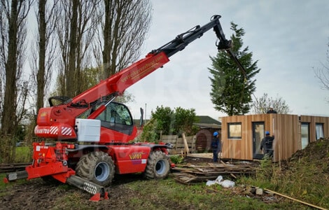 Opbouw houten vakantieverblijf van Jaro Houtbouw